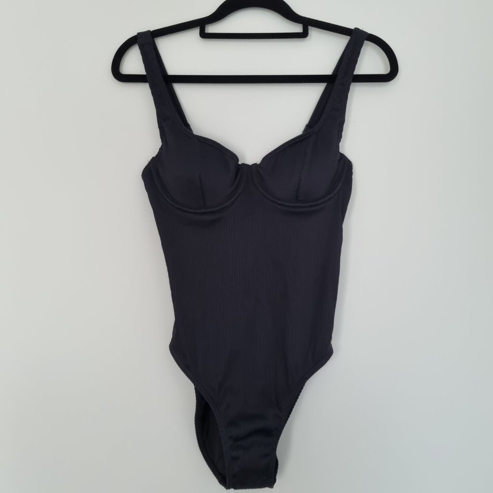 Roxy Mind Of Freedom Women's Black One Piece Swimsuit Sizes S and M, BNWT - Picture 4 of 10